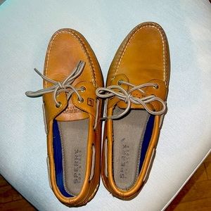 Sperry mens leather 10.5 M style 0777894Top Sider Shoes